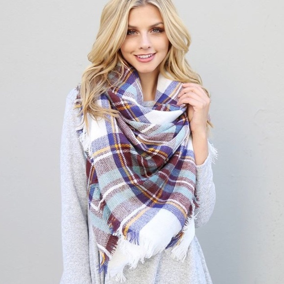 MODA ME COUTURE Accessories - Oversized Blanket Scarf - Multi Color